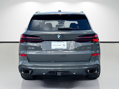 New 2026 BMW X5 xDrive40i w/ M Sport Package AWD/4WD image 4
