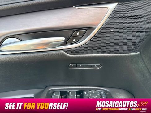 Used 2017 Cadillac XT5 Premium Luxury AWD/4WD image 27