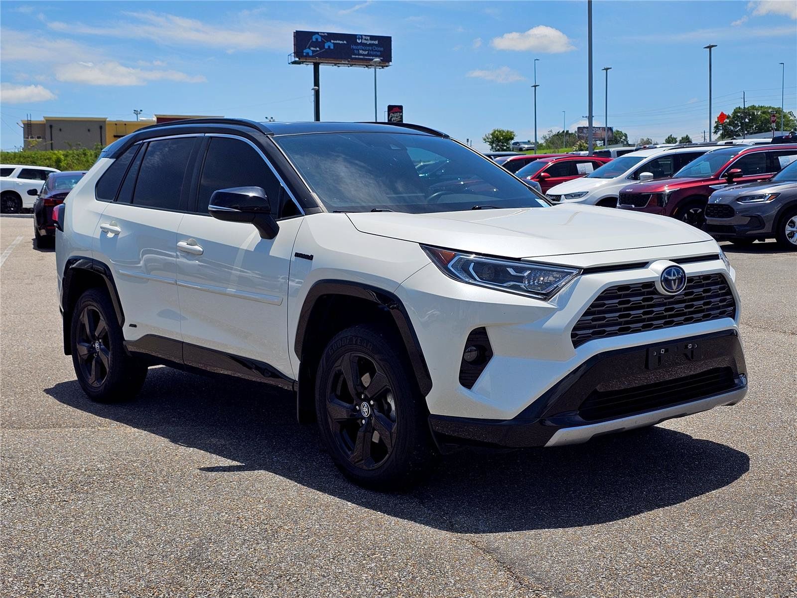Used 2021 Toyota RAV4 XSE w/ XSE Grade Weather Package AWD/4WD image 5
