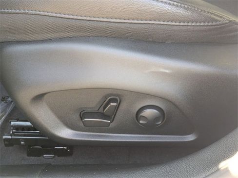 Used 2024 Jeep Compass Limited image 16