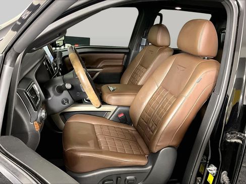 Used 2024 Nissan Titan Platinum Reserve w/ Moonroof Package AWD/4WD image 8
