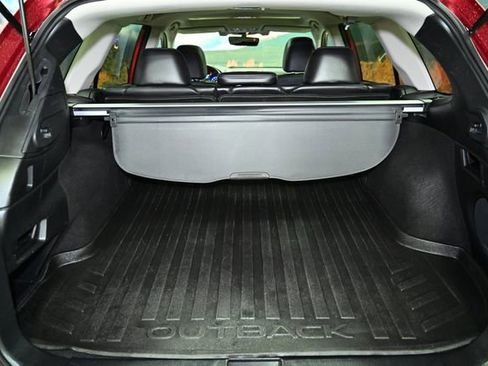 Used 2018 Subaru Outback 2.5i Limited image 66