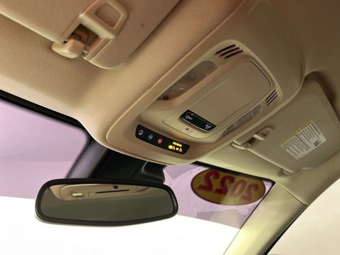 Used 2022 Buick Envision Essence w/ Sport Touring Package image 25