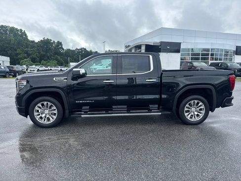 Used 2024 GMC Sierra 1500 Denali w/ Technology Package RWD image 5
