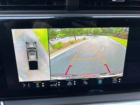 Used 2023 GMC Sierra 1500 Denali w/ Denali Reserve Package AWD/4WD image 4