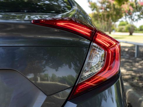 Used 2017 Honda Civic EX image 13