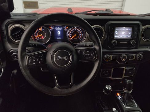 Used 2018 Jeep Wrangler Unlimited Sport AWD/4WD image 22