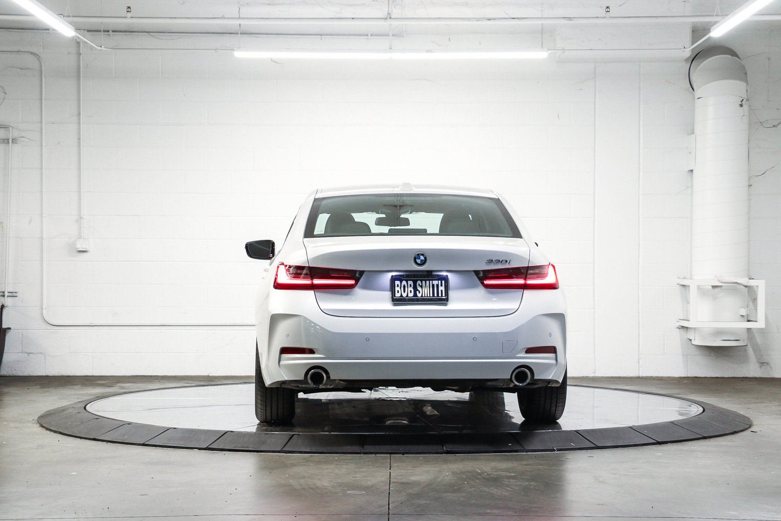 Certified 2024 BMW 330i Sedan w/ Convenience Package RWD image 5