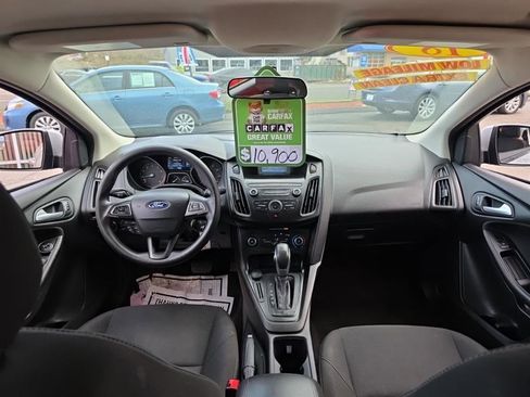 Used 2018 Ford Focus SE image 10