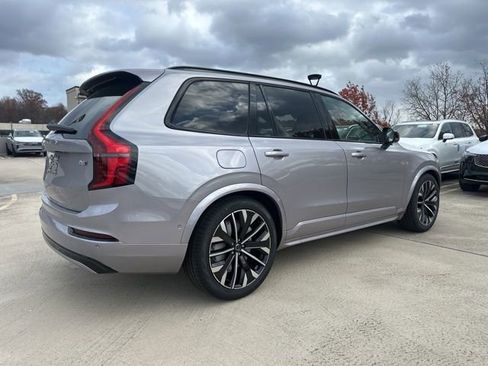 New 2026 Volvo XC90 B6 Ultra image 7