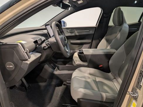 New 2026 Volvo EX30 Cross Country Ultra w/ Protection Package Premier image 9