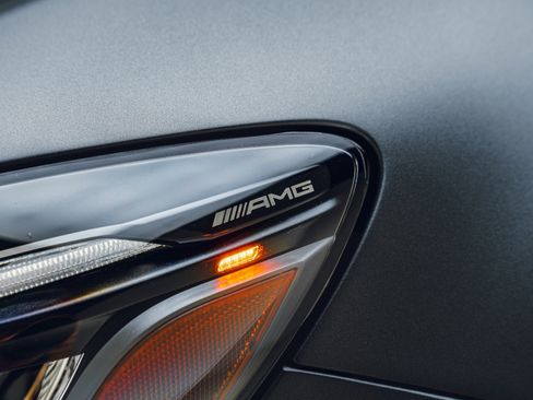 Used 2020 Mercedes-Benz AMG GT R image 31