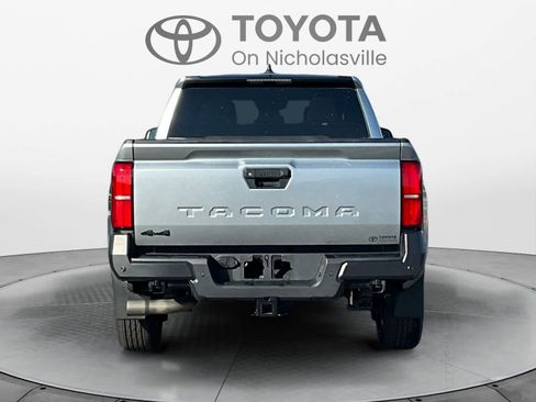 Used 2024 Toyota Tacoma SR image 4