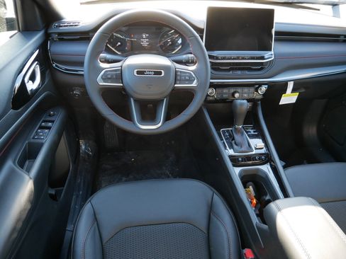 New 2026 Jeep Compass Trailhawk image 12