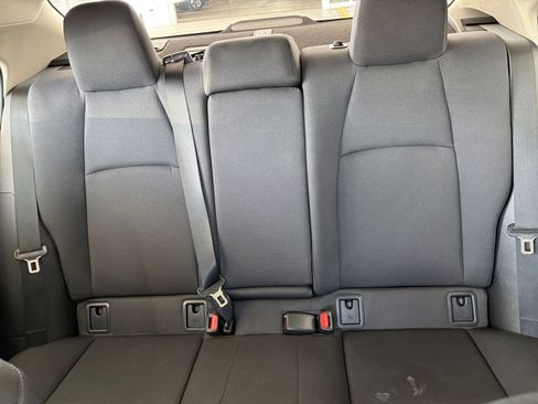 Used 2025 Toyota Corolla LE image 38