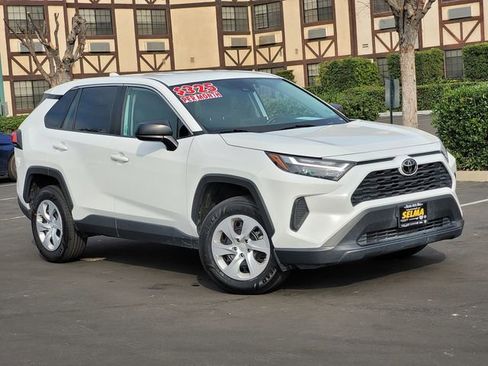 Used 2024 Toyota RAV4 LE image 2
