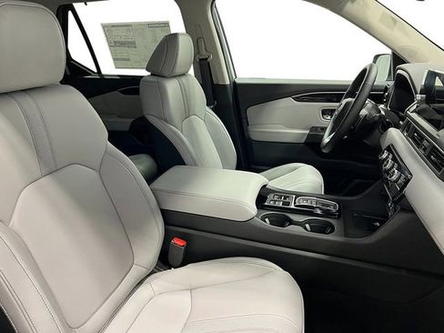 Certified 2025 Honda Pilot EX-L image 41