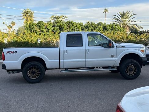 Used 2015 Ford F250 Lariat w/ Lariat Ultimate Package image 2