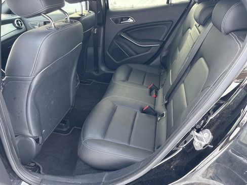 Used 2019 Mercedes-Benz GLA 250 4MATIC image 10