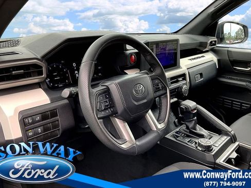 Used 2024 Toyota Tacoma TRD Off-Road image 20