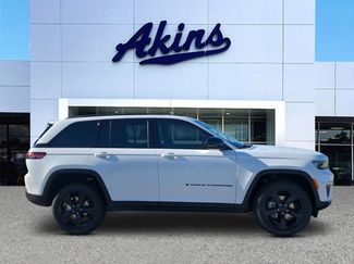 New 2025 Jeep Grand Cherokee Limited video 1