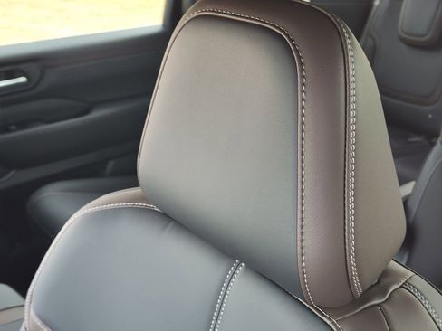 New 2026 Nissan Armada SL image 15