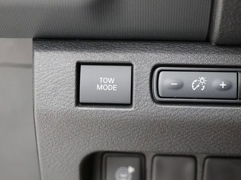 Used 2023 Nissan Frontier PRO-4X w/ Pro Convenience Package image 32