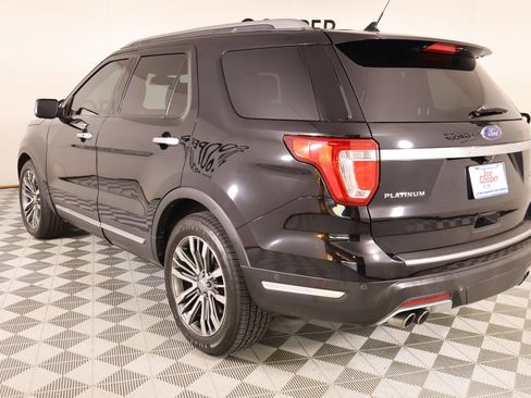 Used 2018 Ford Explorer Platinum AWD/4WD image 25