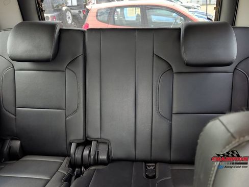 Used 2015 Chevrolet Tahoe LT AWD/4WD image 36