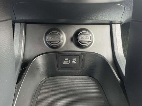 Used 2018 Hyundai Santa Fe Limited image 28