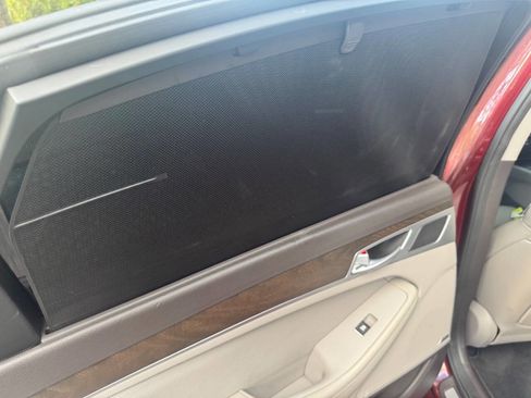 Used 2015 Hyundai Genesis 5.0 image 34