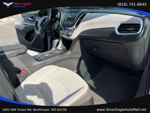 Used 2020 Chevrolet Equinox LS w/ LS Convenience Package FWD image 8