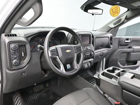 Used 2022 Chevrolet Silverado 1500 Custom w/ Safety Confidence Package image 15
