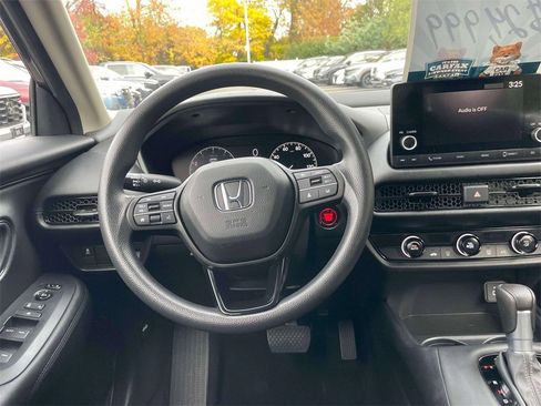 Certified 2023 Honda HR-V LX image 13