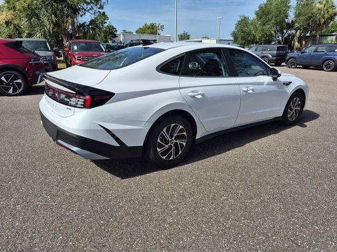 New 2026 Hyundai Sonata Blue FWD image 6