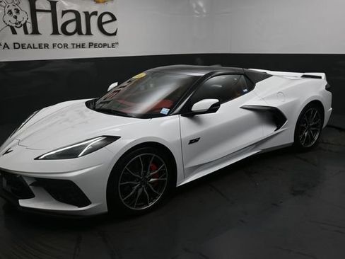 Used 2023 Chevrolet Corvette Stingray Premium Conv w/ Z51 Performance Package RWD image 25