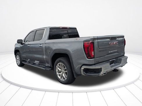 Used 2022 GMC Sierra 1500 SLT w/ SLT Premium Package image 14