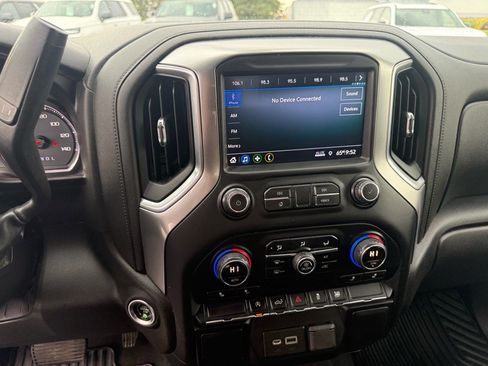 Used 2019 Chevrolet Silverado 1500 LT w/ All-Star Edition image 21