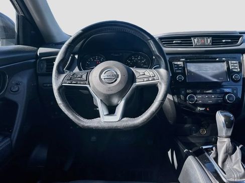 Used 2017 Nissan Rogue SL w/ SL Premium Package AWD/4WD image 28