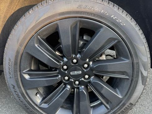 Used 2024 Lincoln Navigator Black Label image 24