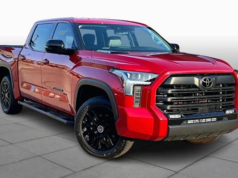 Used 2024 Toyota Tundra Limited image 3