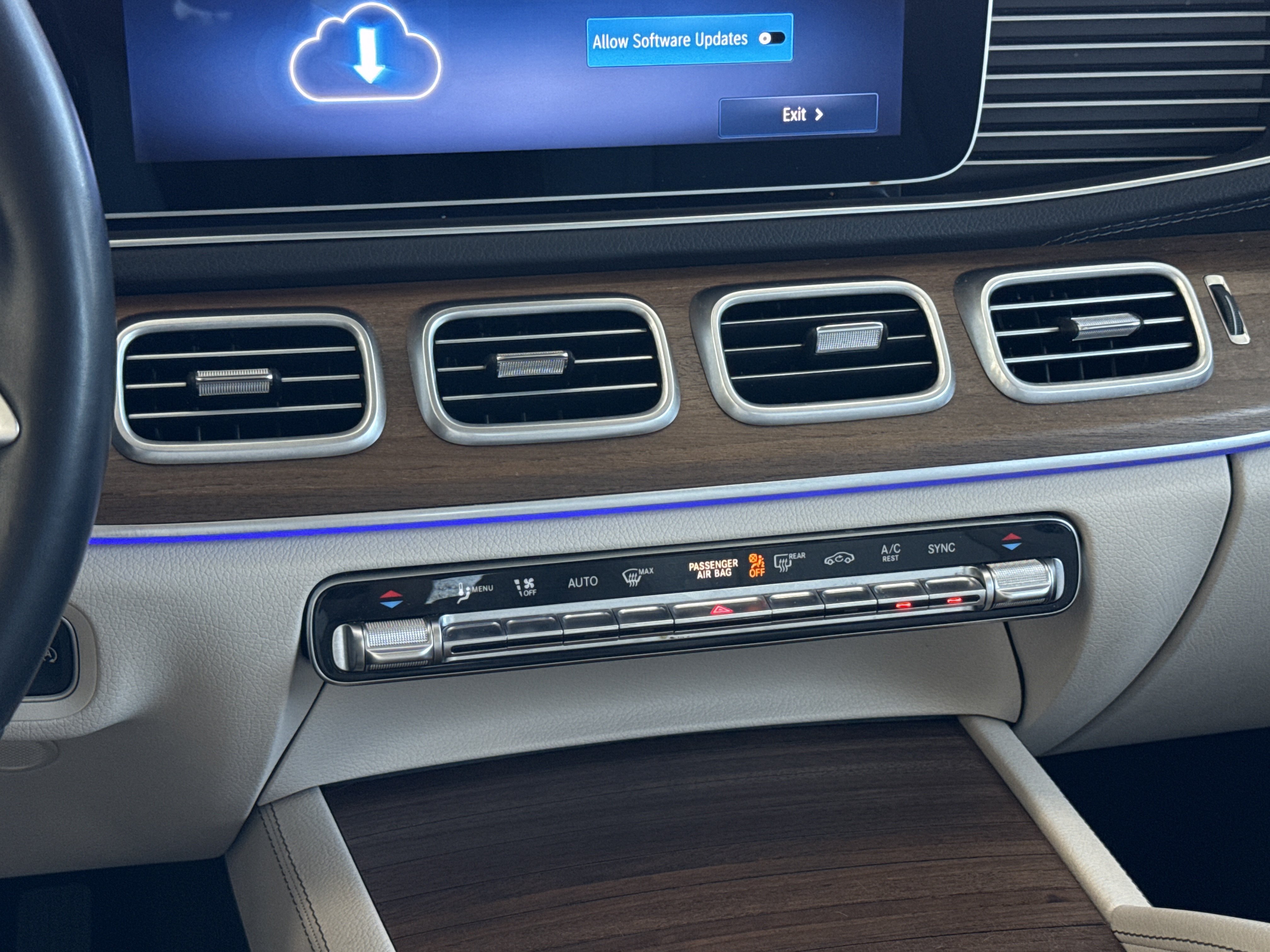 Certified 2024 Mercedes-Benz GLS 450 4MATIC image 42