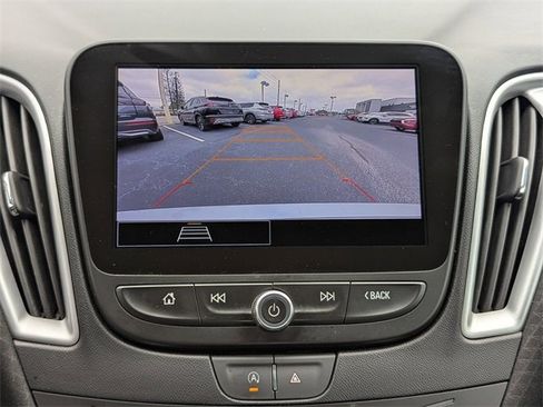 Used 2024 Chevrolet Malibu LT image 24