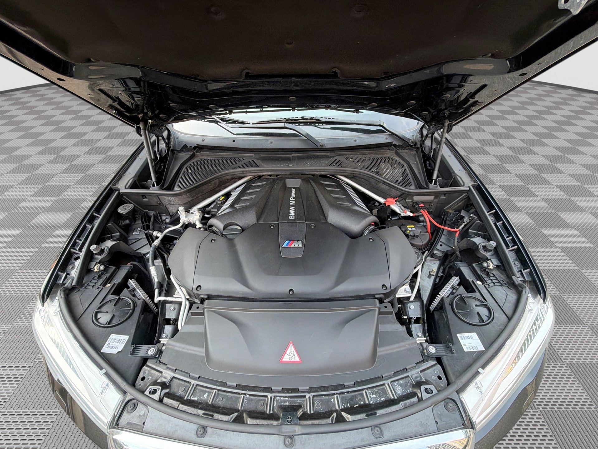 Used 2019 BMW X6 M w/ Executive Package AWD/4WD image 18