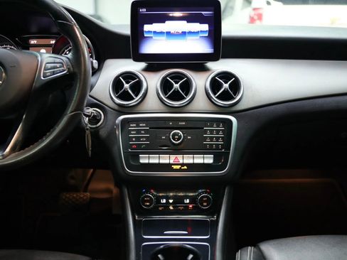 Used 2018 Mercedes-Benz CLA 250 image 20