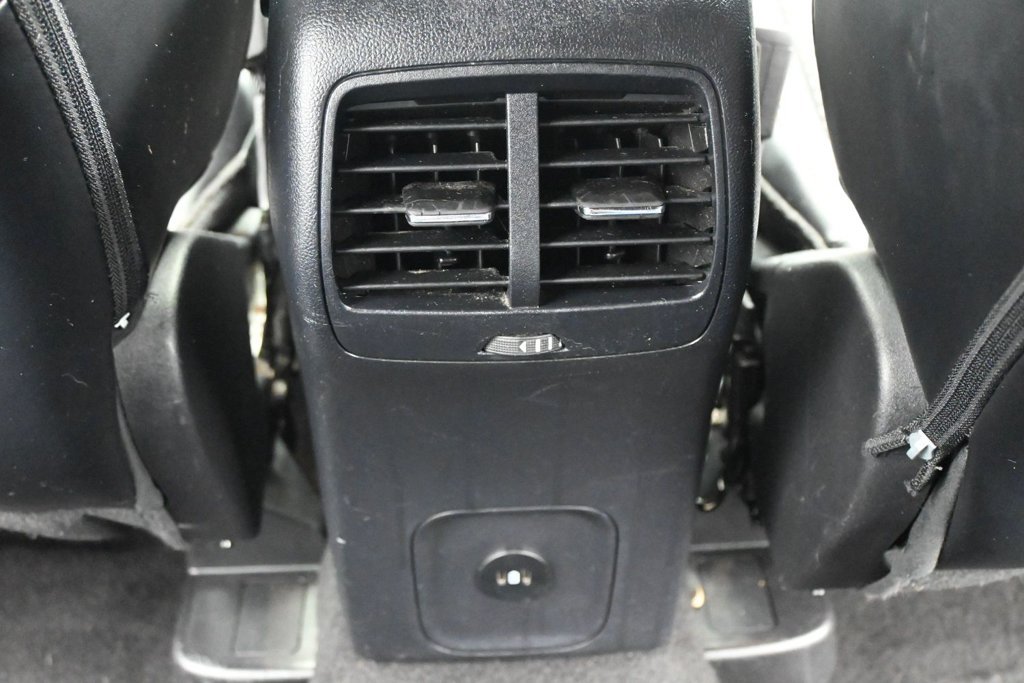 Used 2024 Ford Escape ST-Line w/ Tech Pack #1 FWD image 17