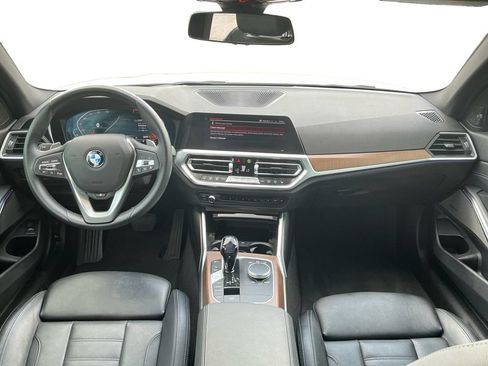 Used 2021 BMW 330i Sedan w/ Premium Package RWD image 17