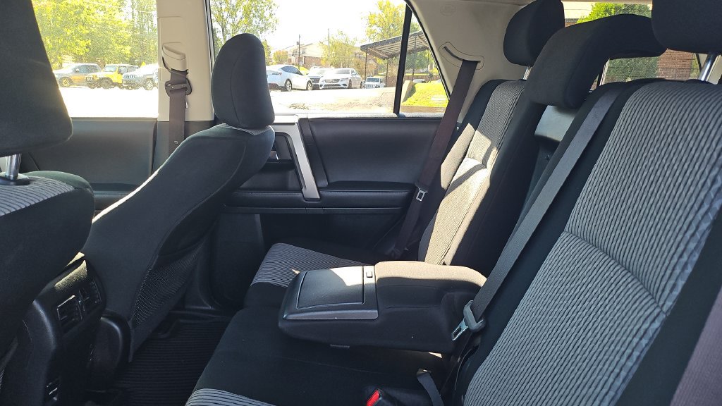 Used 2019 Toyota 4Runner SR5 RWD image 7