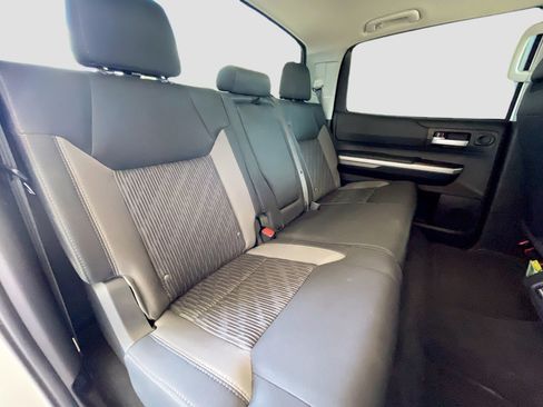 Used 2016 Toyota Tundra SR5 AWD/4WD image 15