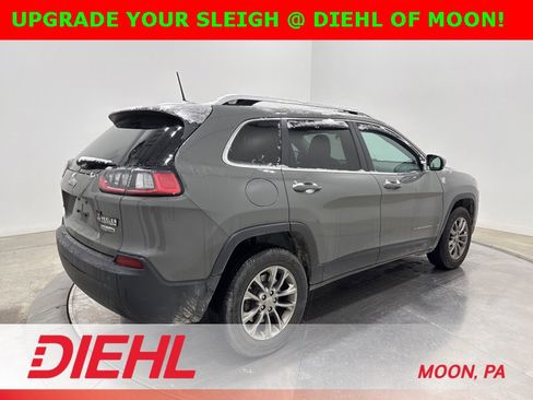 Used 2019 Jeep Cherokee Latitude Plus w/ Cold Weather Group image 7